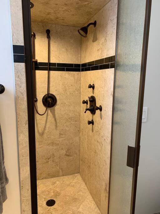 Wasatch Front Home With Pool Close To Everything! Murray Luaran gambar